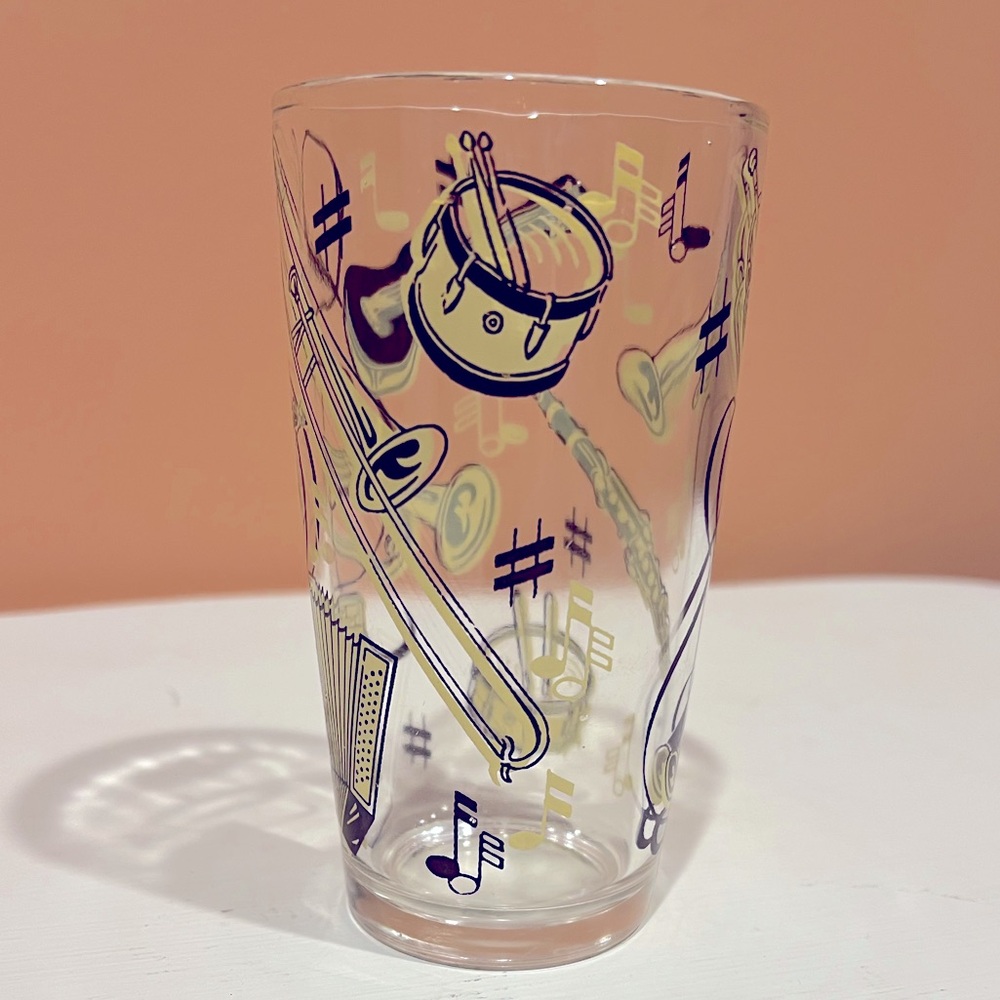1940’s Hazel Atlas Musical Instruments Themed Bar Glass - Picture 2 of 3